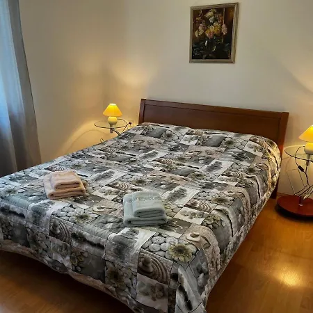 Juric Nevi * マリンスカ