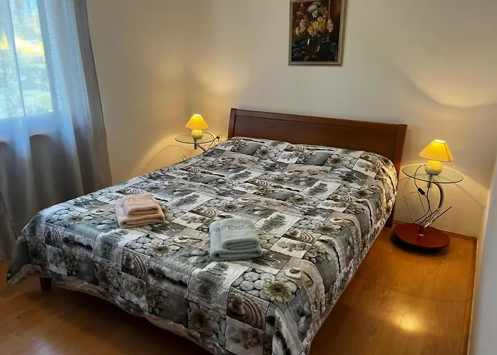 Juric Nevi * Malinska